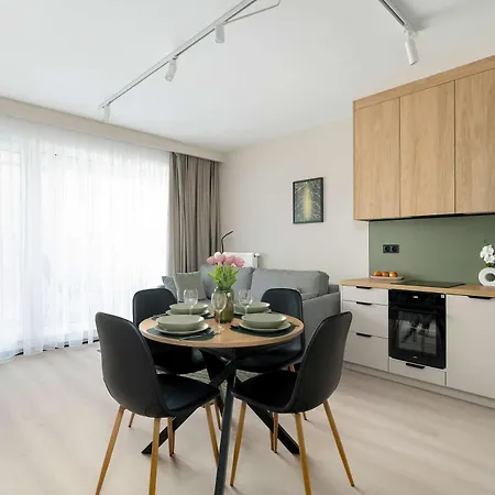 Comfortable With Air Conditioning By Renters Prestige Apartmán