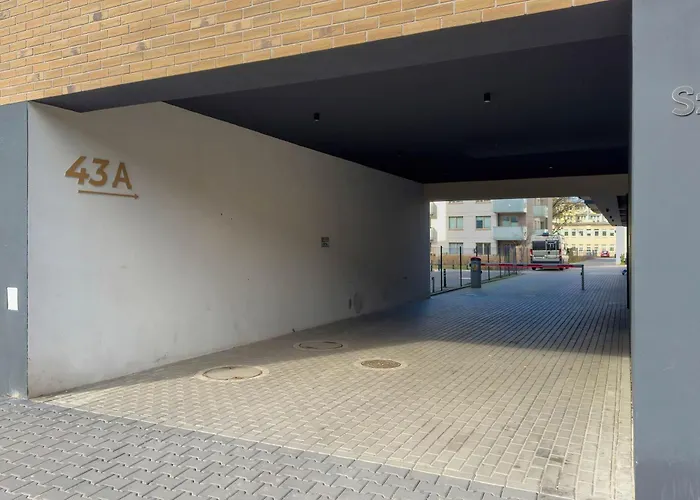 Apartment Comfortable With Air Conditioning By Renters Prestige